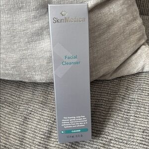 SkinMedica Facial Cleanser 6 oz / 177.4 mL – Soap-Free Gentle Cleanser (New)
